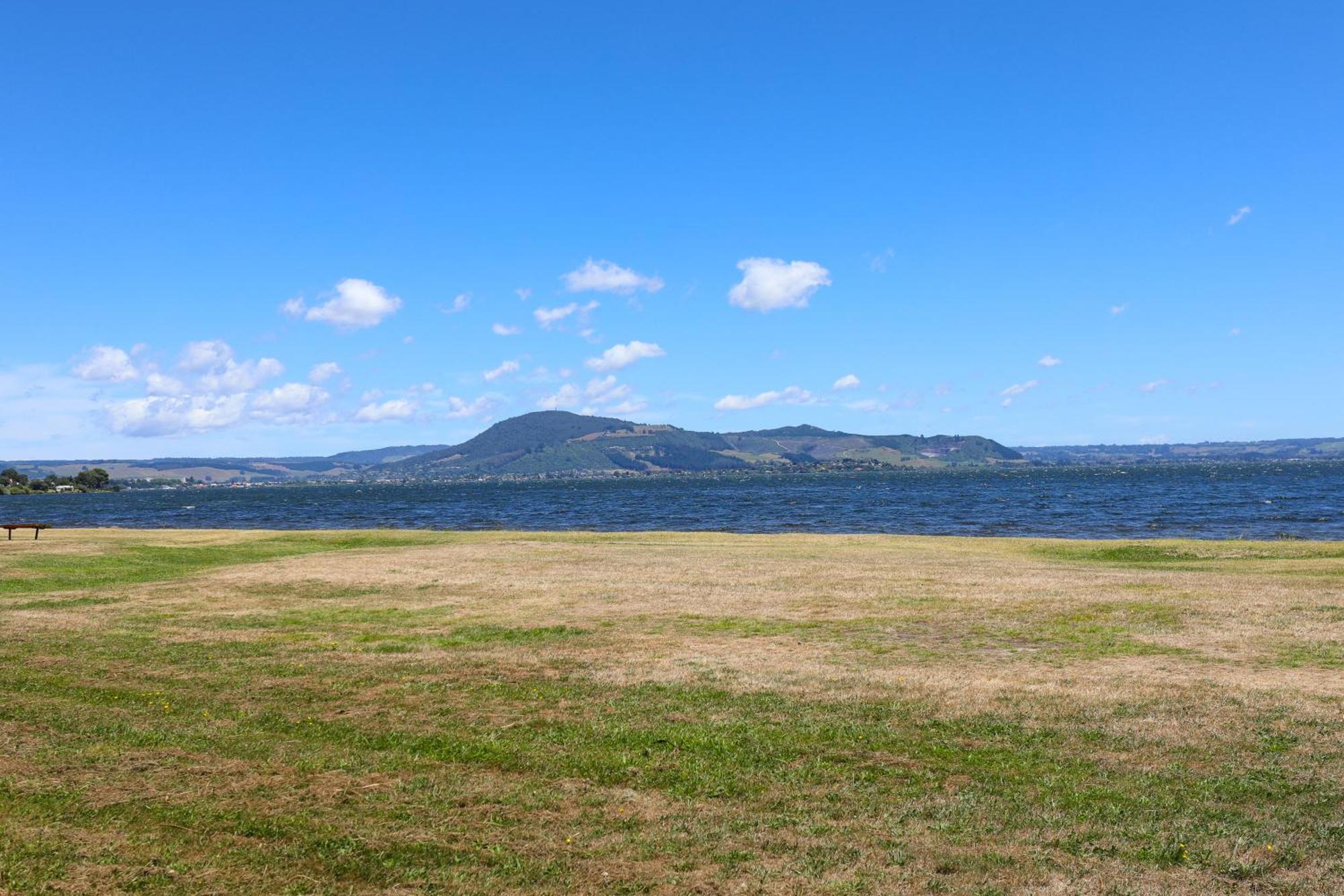 Вилла Hannah'S Bay Lakefront Роторуа Экстерьер фото